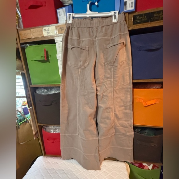 Easel Women's Wide Leg Tan Pants - Picture 11 of 15